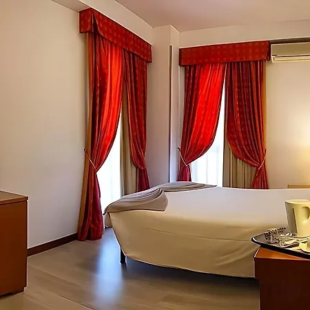 ホテル Excel Roma Ciampino 4*