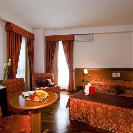 Hotel Excel Roma Ciampino 4*