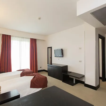 Hotel Excel Roma Ciampino 4*